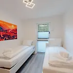 Bps Apartment#9 Easy Living - Barrierefreies Mit Schnellem Wlan & Parkplatz *
