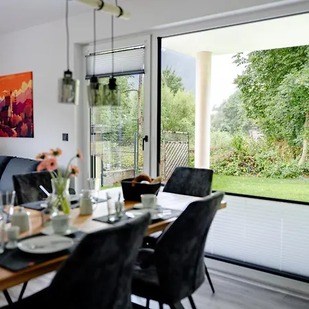 Apartamento #9 jsliving Business - barrierefrei Terrasse Küche SmartTV kostenloser Parkplatz Horb am Neckar