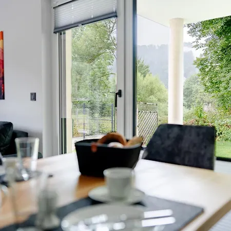 Apartamento #9 jsliving Business - barrierefrei Terrasse Küche SmartTV kostenloser Parkplatz Horb am Neckar