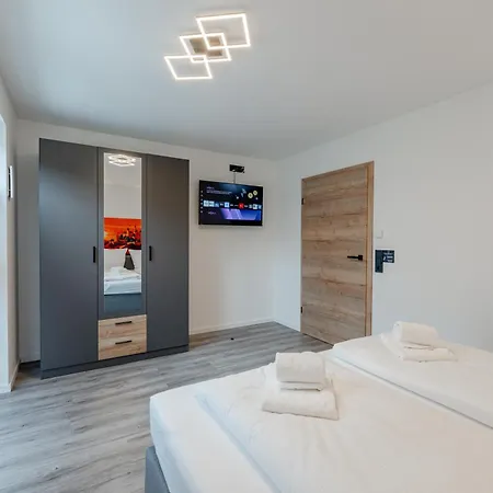 Apartamento #9 jsliving Business - barrierefrei Terrasse Küche SmartTV kostenloser Parkplatz *